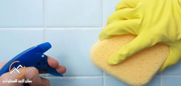 كيفية تنظيف جدران المطبخ من الدهون